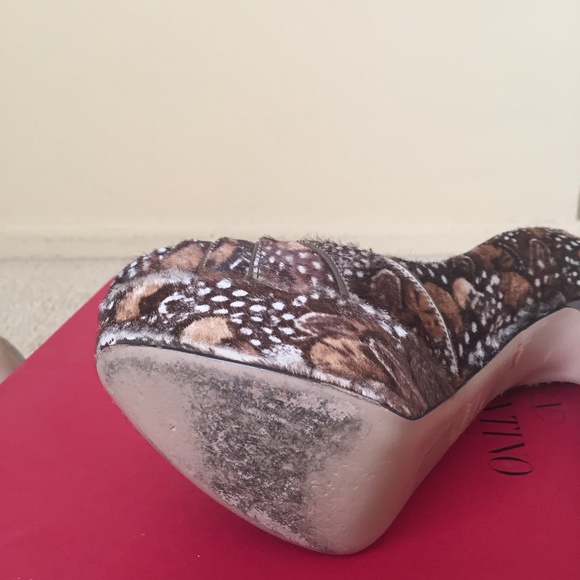 Valentino Round Toe Platform Printed Brown Pump Show With Studs Rockstud Size 38 - Picture 6 of 12